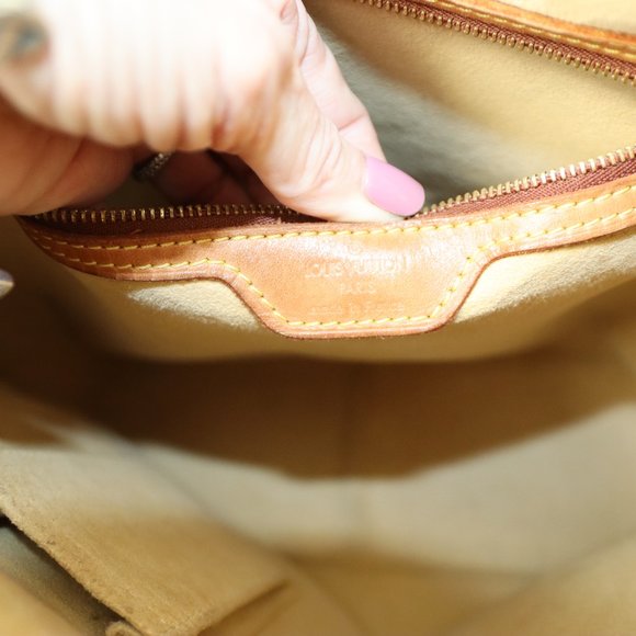 LV Vintage Monogram Looping Purse GM Date - Picture 16 of 17